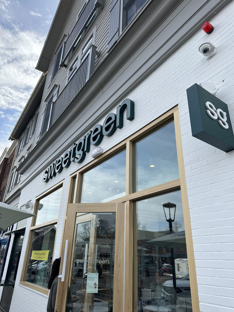 Sweetgreens is open in Darien, Connecticut
